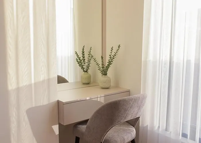 Luxury Living By Dazzie *